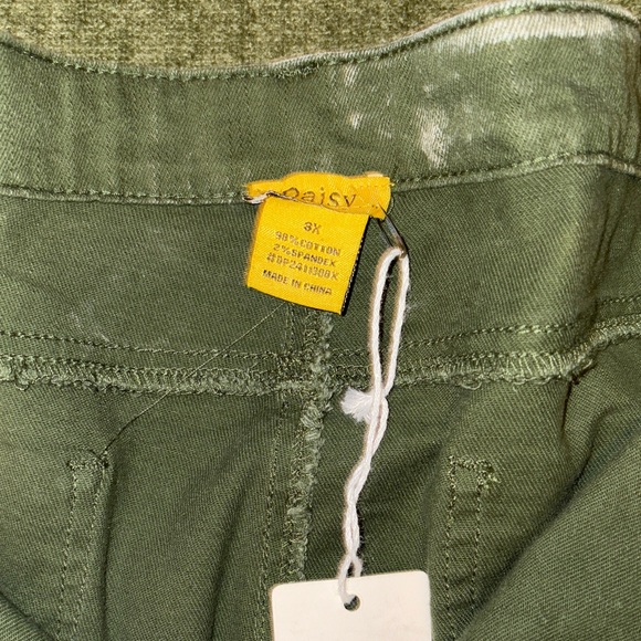 Stylish Gray Cargo Shorts - Picture 4 of 5